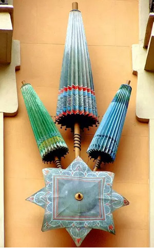 2015年樱花节携一把油纸伞赏纷飞樱花漫步公园-新中式艺术油纸伞纸伞面图案设计与礼品伞定制