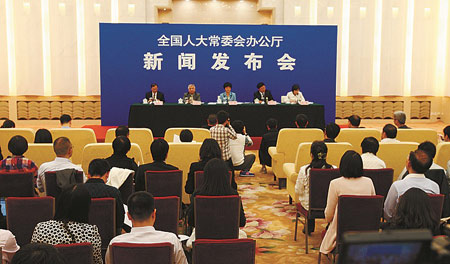 解读新《广告法》修订施行十大亮点,9月1日起发布虚假广告最高可罚200万元,广告规范细则更明确