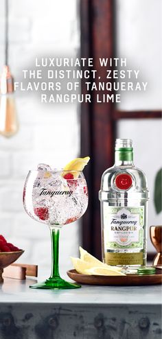 红酒海报设计,虔城广告酒水饮料行业易拉宝,宣传册设计相关作品欣赏